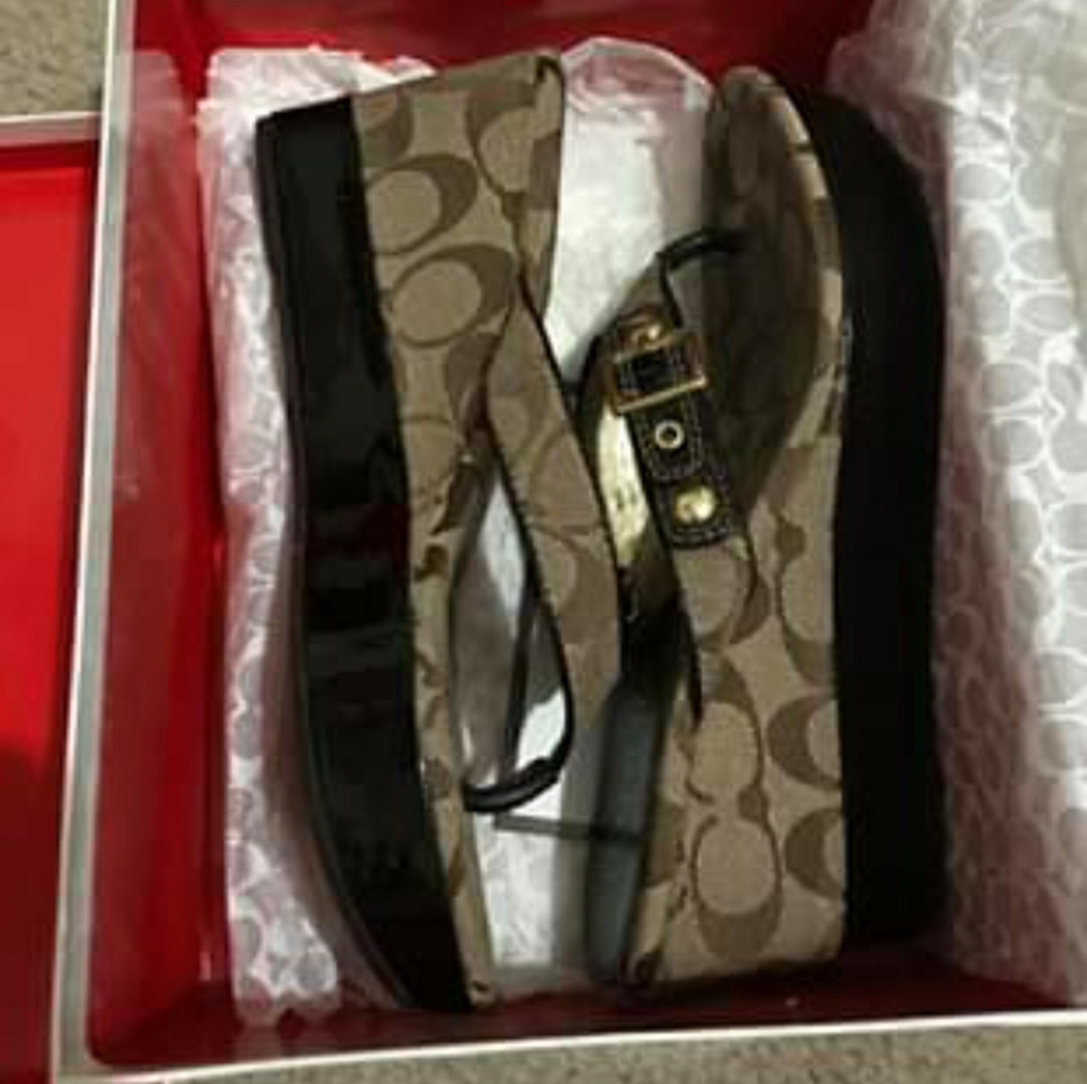 Authentic Coach Signature - Picture 2 of 3